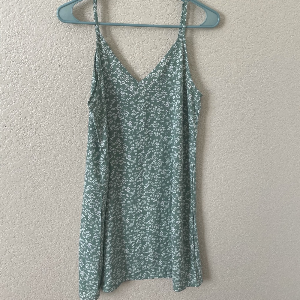 GREEN FLORAL SUMMER DRESS